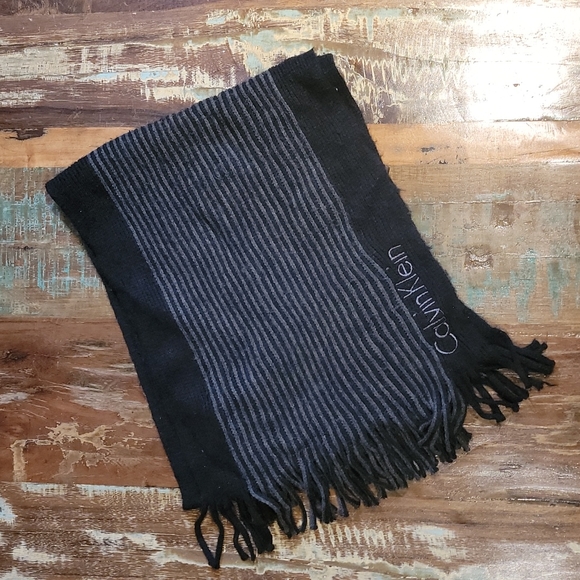 Men's designer Calvin Klein Scarf - Picture 1 of 3